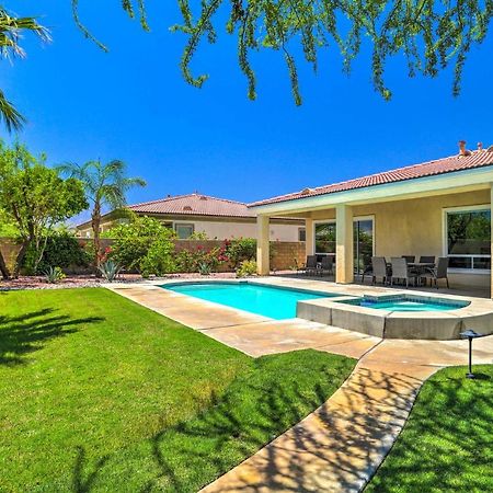 Updated And Modern Palm Desert Hideaway With Pool Villa Exterior photo